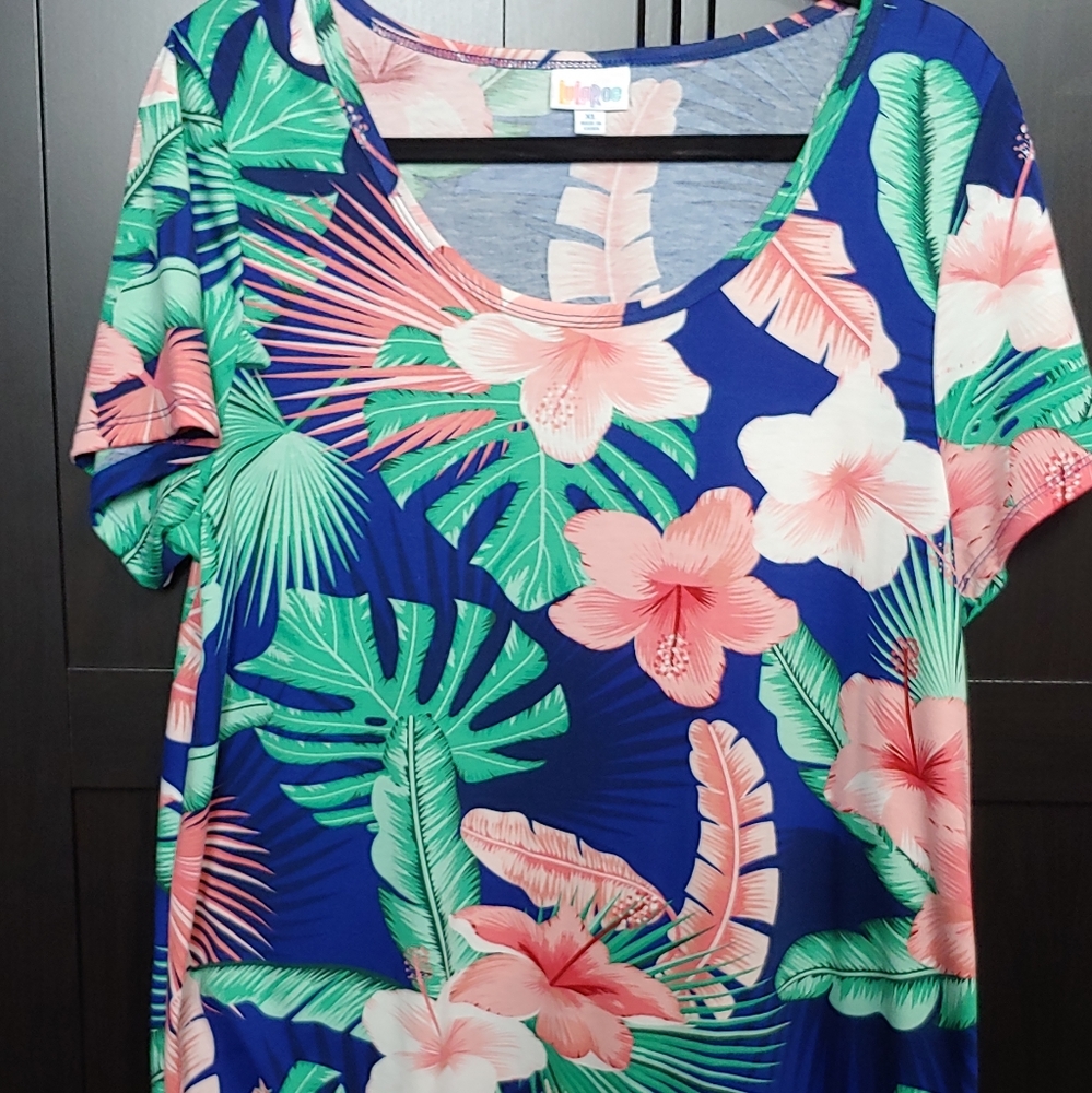 LuLaRoe Classic T Size XL